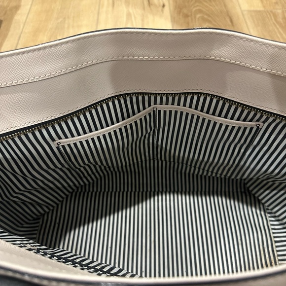 Kate spade large tote purse - Picture 4 of 4